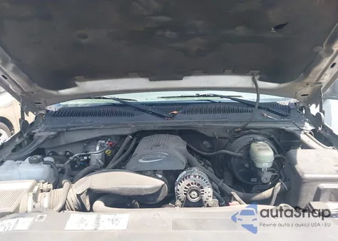 2005 Chevrolet Silverado 1500 Ls из США, поврежденный, VIN 2GCEC13T851333177